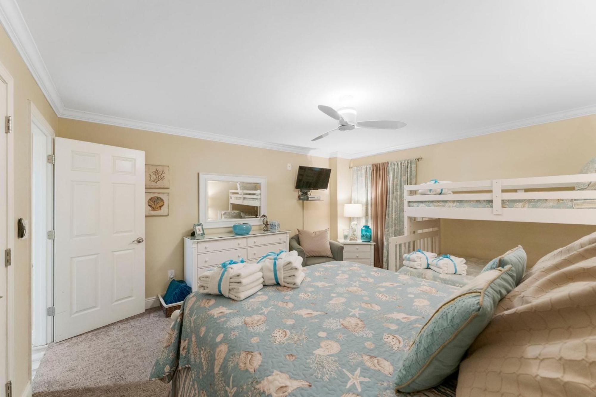 Stunning 2/2 Designer Condo W Coastal Appeal Right On The Gulf! Panama City Beach Bagian luar foto